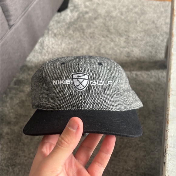 Nike Other - ❗️Vintage 90s Nike Golf Two-Tone Black and Gray Hat❗️